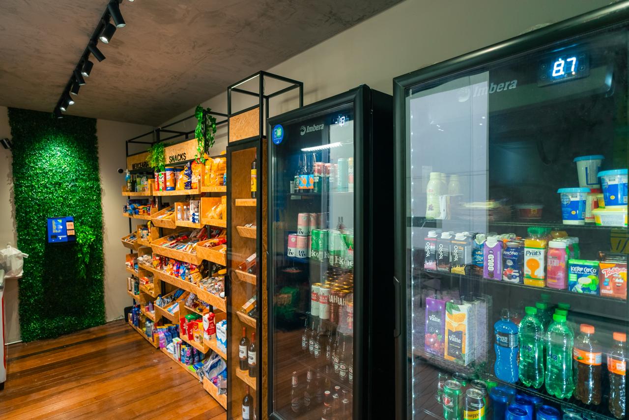 Interior da Albus Market
